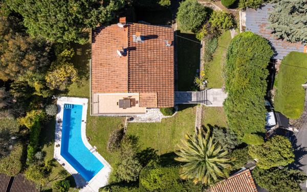 Maison à vendre    6 pièces •  Golfe Juan - Vallauris