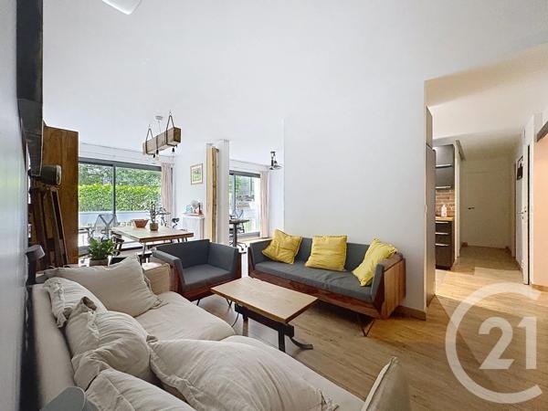 Appartement F3 à vendre  3 pièces - 66,68 m 2   LEVALLOIS PERRET  - 92