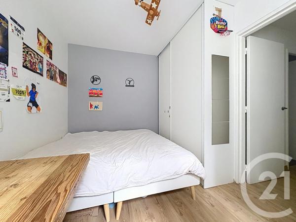 Appartement F3 à vendre  3 pièces - 66,68 m 2   LEVALLOIS PERRET  - 92