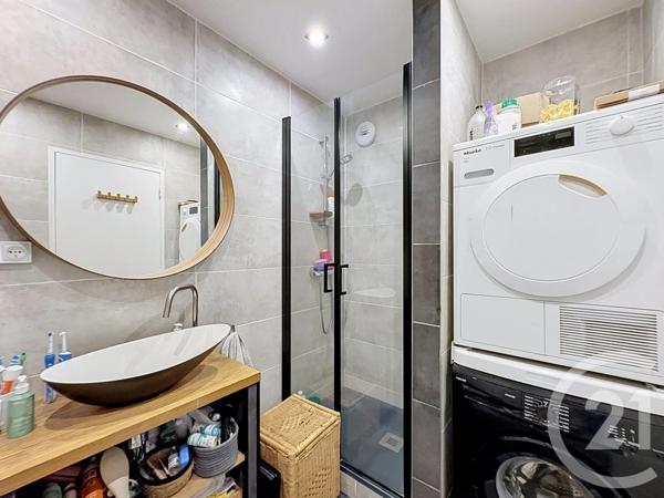 Appartement F3 à vendre  3 pièces - 66,68 m 2   LEVALLOIS PERRET  - 92