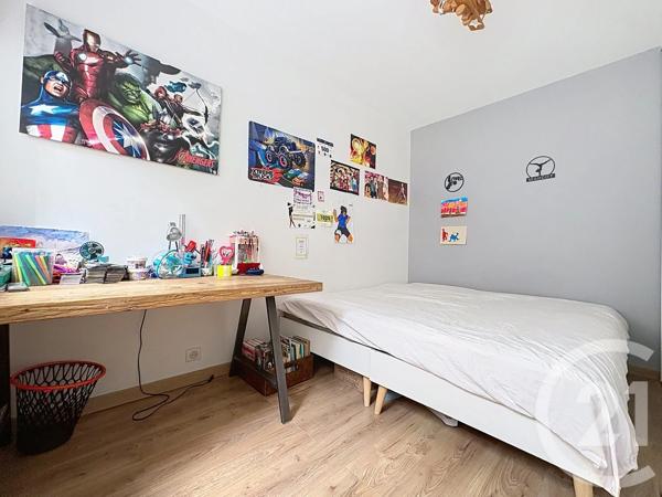 Appartement F3 à vendre  3 pièces - 66,68 m 2   LEVALLOIS PERRET  - 92