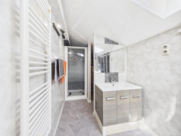 Maison traditionnelle à Saint-Martin-d'Ary, 3 Chambres, jardin