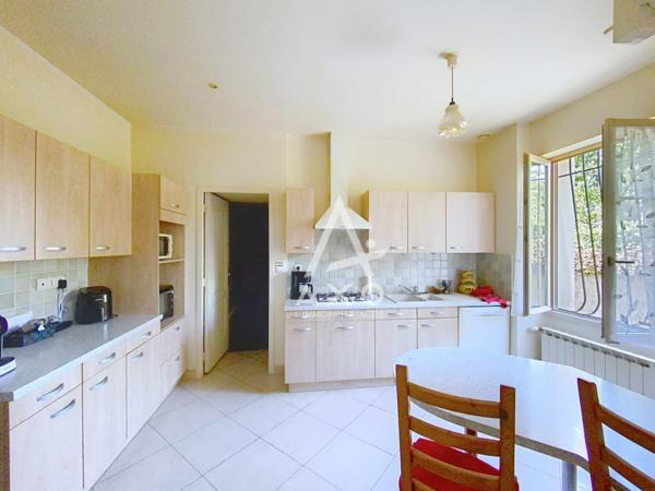 A GIEN Immeuble de RAPPORT en centre ville