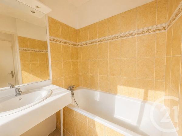 Appartement F2 à vendre  2 pièces - 40,28 m 2   MASSY  - 91