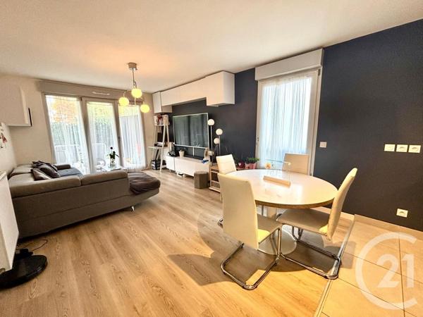 Appartement F3 à vendre  3 pièces - 60,77 m2 CLAYE SOUILLY - 77
