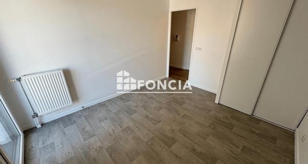 Location Appartement 2 pièces 47.85 m² - Saint-michel-sur-orge 91240