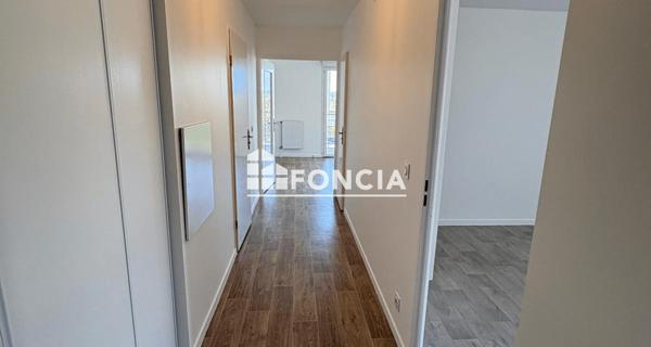 Location Appartement 2 pièces 47.85 m² - Saint-michel-sur-orge 91240