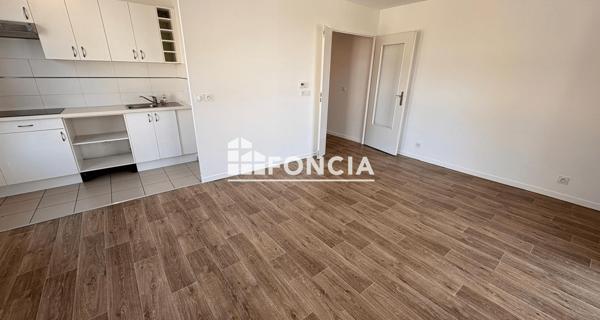 Location Appartement 2 pièces 47.85 m² - Saint-michel-sur-orge 91240