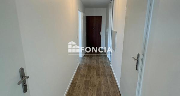Location Appartement 2 pièces 47.85 m² - Saint-michel-sur-orge 91240