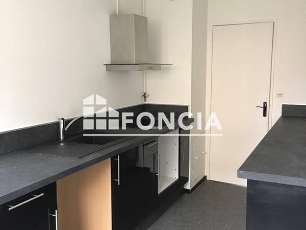Location Appartement 3 pièces 68.96 m² - 16 PLACE DU VIEUX PRE -1ER GAUCHE 28100 DREUX Dreux 28100