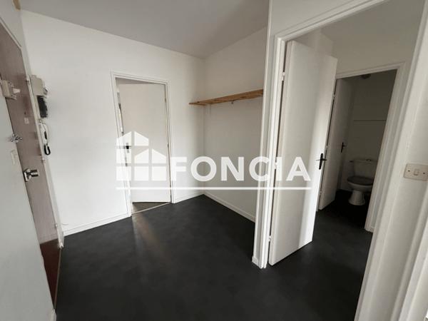 Location Appartement 3 pièces 68.96 m² - 16 PLACE DU VIEUX PRE -1ER GAUCHE 28100 DREUX Dreux 28100