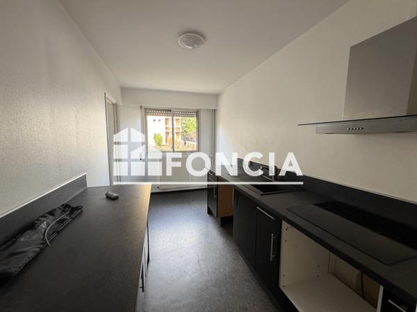 Location Appartement 3 pièces 68.96 m² - 16 PLACE DU VIEUX PRE -1ER GAUCHE 28100 DREUX Dreux 28100