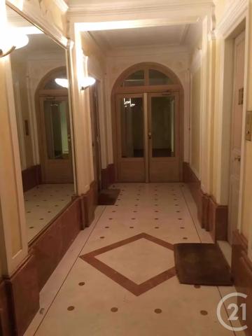 à vendre  24,76 m 2   PARIS  - 75007