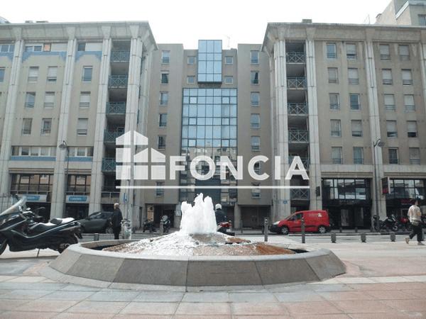 Location Studio 33.29 m² - 4-8 SQUARE DES FRERES AMBROGIANI Marseille 13008