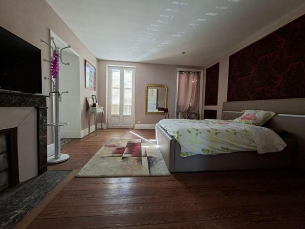 Maison Blanzy 9 pièce(s) 230 m2
