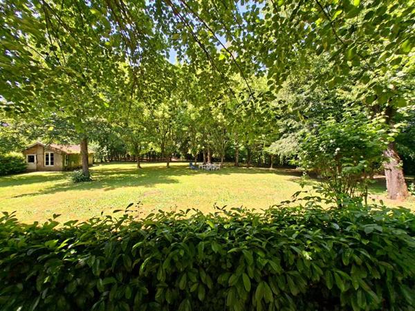Maison Blanzy 9 pièce(s) 230 m2