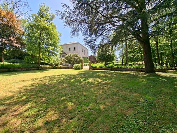 Maison Blanzy 9 pièce(s) 230 m2