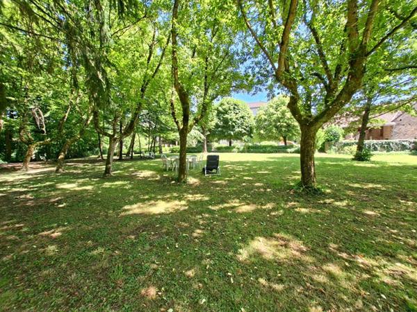Maison Blanzy 9 pièce(s) 230 m2