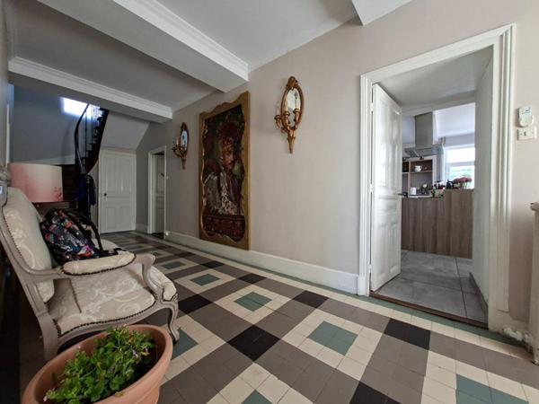 Maison Blanzy 9 pièce(s) 230 m2
