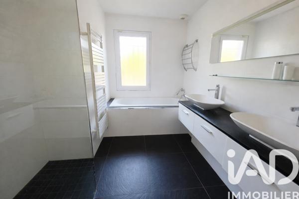 Maison à vendre 6 pièces 145 m² Pessac