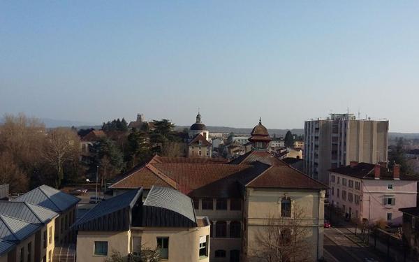 Appartement à louer    3 pièces •  Bourg-en-Bresse