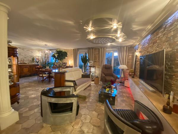 Appartement Saint Ouen L Aumone 5 pièce(s) 102.18 m² €430 000 ** - Référence 11136