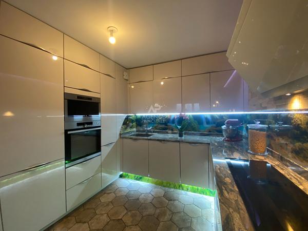 Appartement Saint Ouen L Aumone 5 pièce(s) 102.18 m² €430 000 ** - Référence 11136