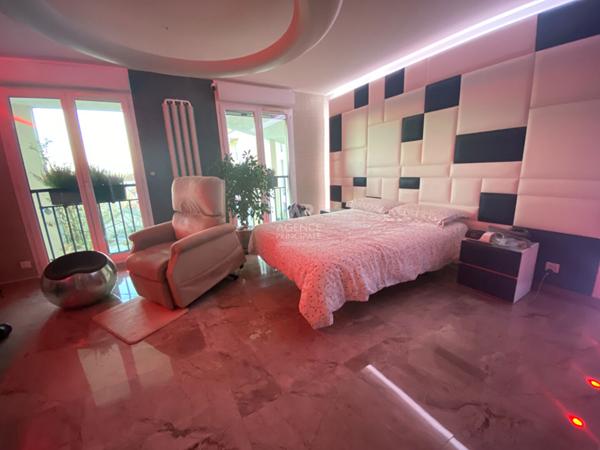 Appartement Saint Ouen L Aumone 5 pièce(s) 102.18 m² €430 000 ** - Référence 11136