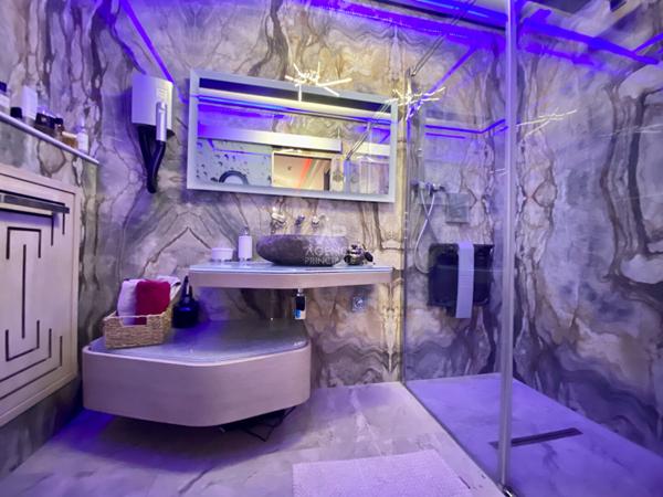 Appartement Saint Ouen L Aumone 5 pièce(s) 102.18 m² €430 000 ** - Référence 11136