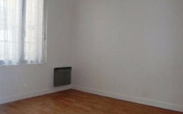 Appartement à louer    1 pièce •  Ivry-sur-Seine