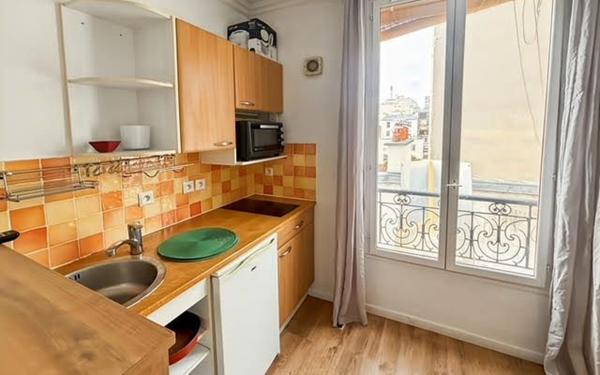 Appartement à vendre    2 pièces • 27,50 m2 Paris 15