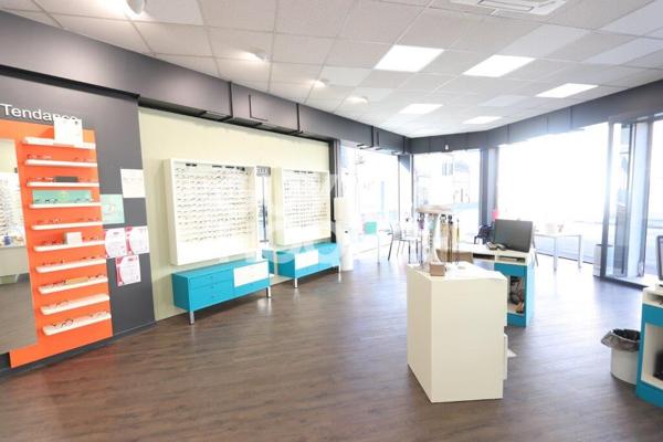 À louer - locaux de 136 m² à Châteaudun