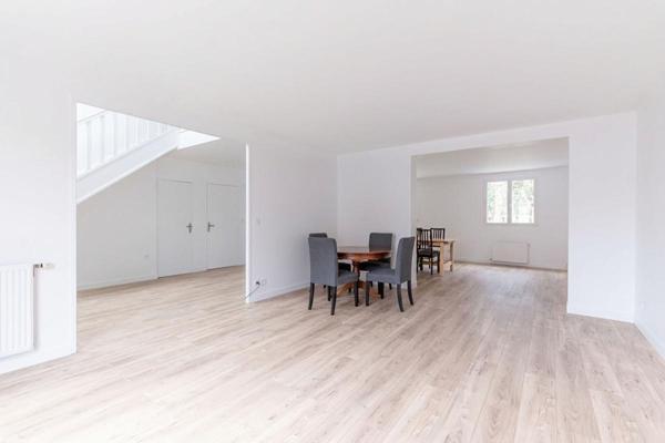 Maison familiale rénovée, au calme absolu, en lisière de forêt