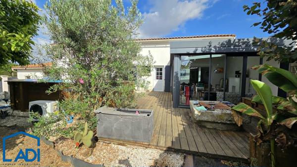 Entre Saint-Maixent-l'École et La Crèche ! Le charme de l'ancien dans un environnement paisible, Azay le brule 79400