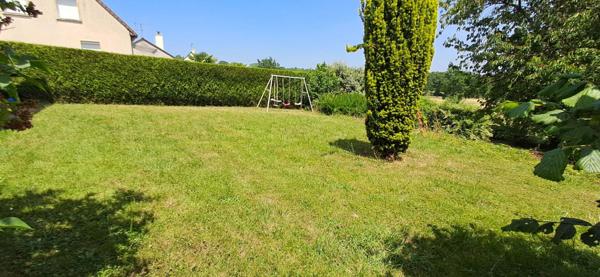 Maison Parné Sur Roc 5 pièce(s) 92.12 m2 - plain-pied - 946m² de jardin