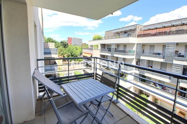 PORTES DE LYON - SECTEUR CENTRE VILLE - T2 - 40M²- RESIDENCE SECURISEE - RECENTE - GARAGE - CAVE - PROCHE TRAMWAY - BUS - GARE - A6 - A7 - ROCADE EST