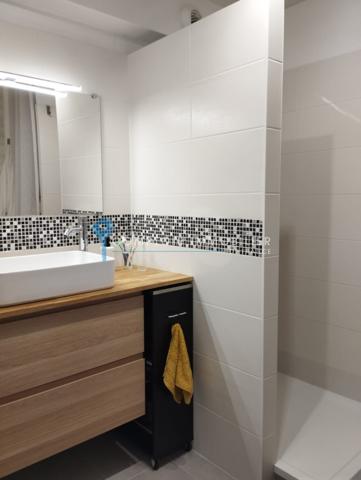 Appartement
                                                                                                                                                                                                                                                                                                                        3 pièce(s)                                                                                                                                                                                                                                                                                                                              67  m²