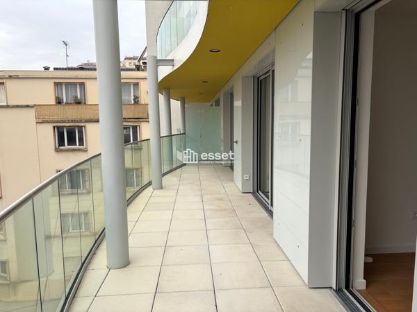 Location Appartement 5 pièces 103.6 m² - Suresnes 92150