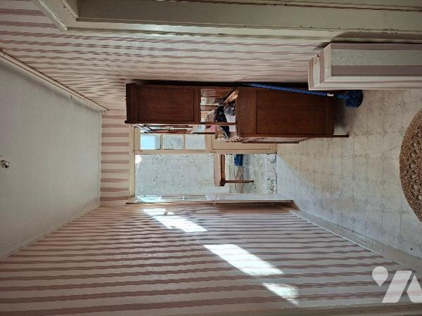 Maison d'habitation proche des commerces.