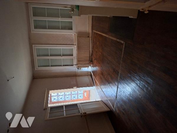 Maison d'habitation proche des commerces.