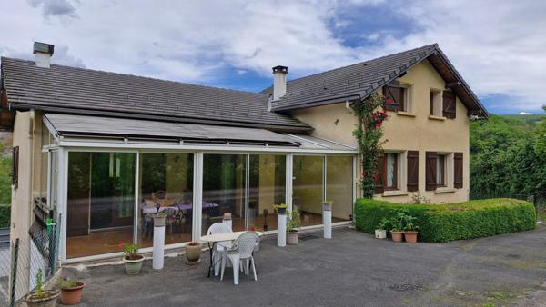 Maison très lumineuse sur un terrain de 2500m²