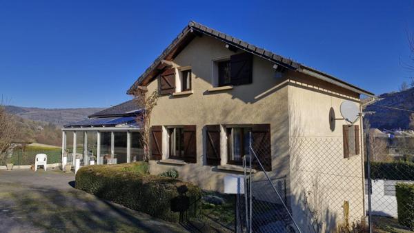 Maison très lumineuse sur un terrain de 2500m²
