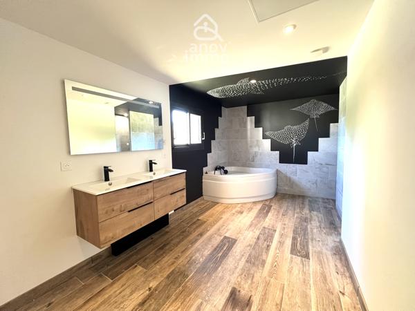 Maison
                                                                                                                                                                                                                                                                                                                        4 pièce(s)                                                                                                                                                                                                          3 chambre(s)                                                                                                                                                                                                          131  m²