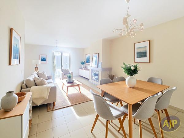 Maison à vendre Ambares Et Lagrave - 5 pièces, 90m² avec 3 chambre(s) à 268 650€ - AJP Immobilier Saint Andre de Cubzac