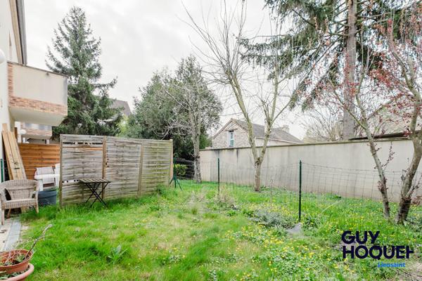 Appartement Lieusaint appartement 2 pièce(s) 40 m2 avec Box, Place de parking et jardin !