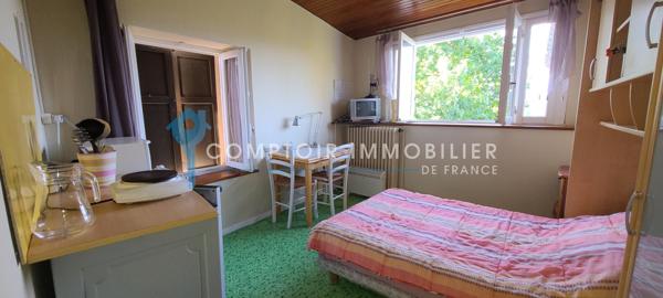 Immeuble
                                                                                                                                                
                                                                                                                                                
                                                                                                                                                
                                                    
                                                                                                                                                                                                                                                                                                                        740  m²                                                                                                                                                                                                         2 etage(s)