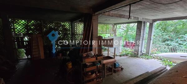 Immeuble
                                                                                                                                                
                                                                                                                                                
                                                                                                                                                
                                                    
                                                                                                                                                                                                                                                                                                                        740  m²                                                                                                                                                                                                         2 etage(s)