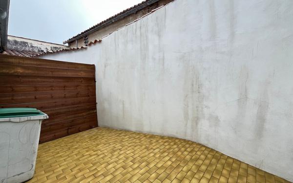 Maison à vendre    2 pièces •  La Flotte