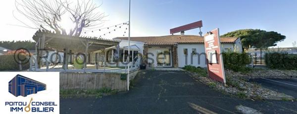 A LA VENTE CELLULE COMMERCIALE AVEC VISIBILITE ET FACILE D’ACCES PARKINGS AVENUE DE PARIS NIORT 430m2