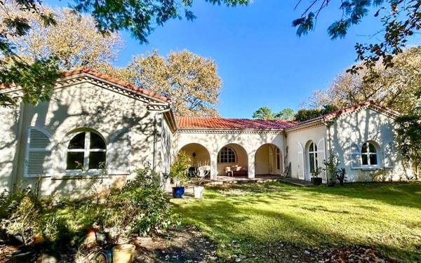 Maison à vendre    5 pièces •  Lit-et-Mixe